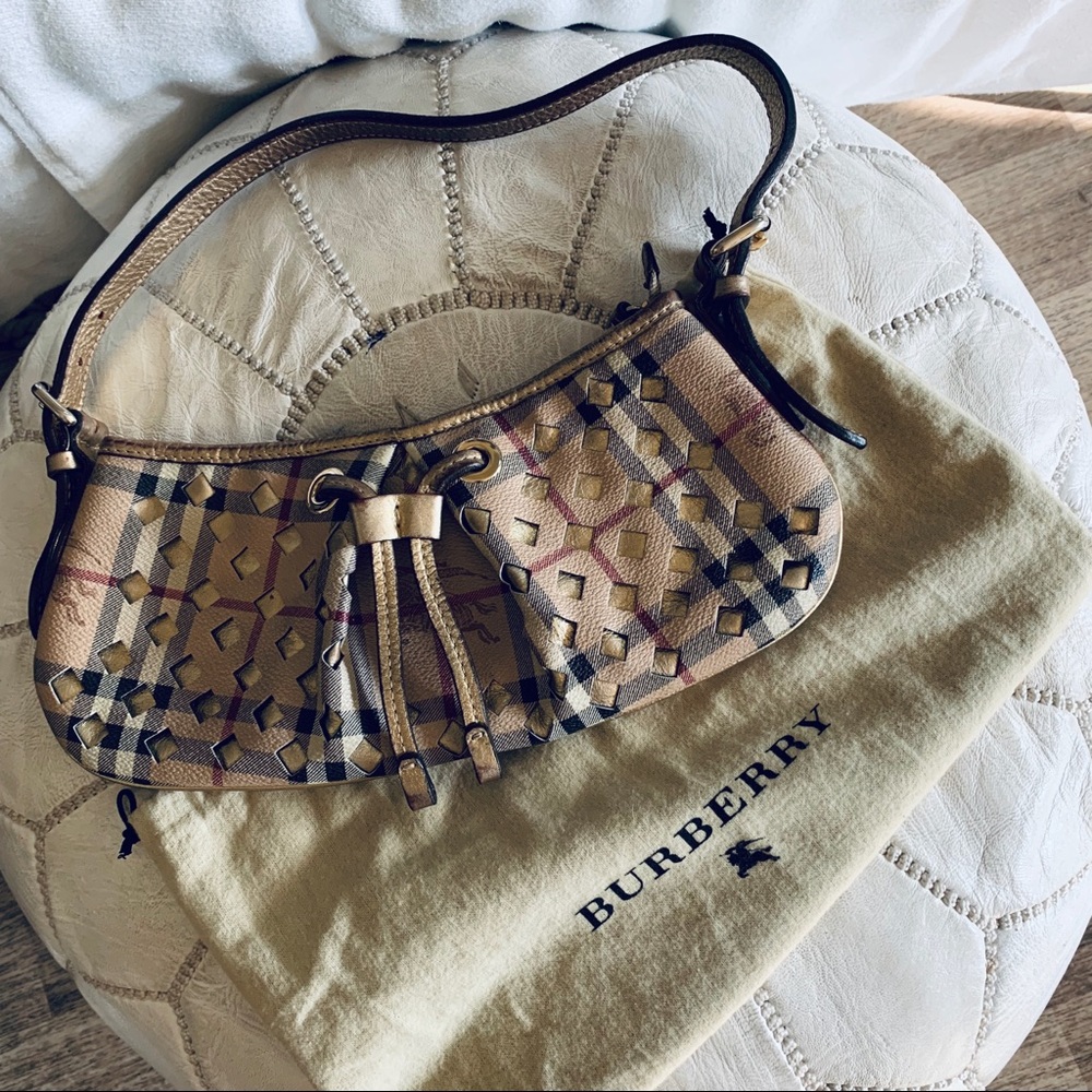 AUTHENTIC Burberry shoulder purse